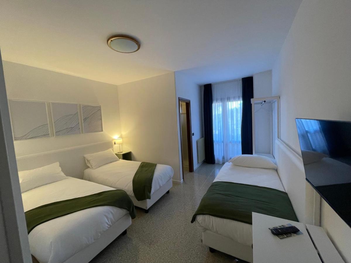 Casa Valcellina Hotel Ristorante Montereale Valcellina Buitenkant foto