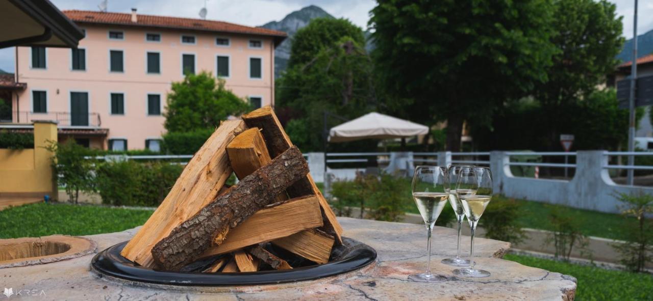Casa Valcellina Hotel Ristorante Montereale Valcellina Buitenkant foto